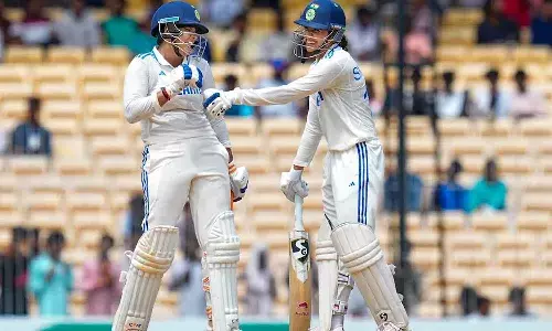 డబుల్ సెంచరీతో చెలరేగిన షెఫాలీ.. సెంచరీతో ఆకట్టుకున్న స్మృతి మంధాన