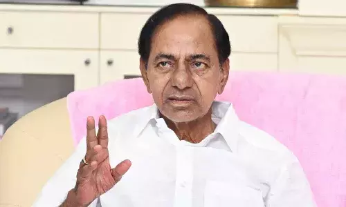 పార్టీని వీడి దొంగలతో కలిసేవారి గురించి బాధలేదు : కేసీఆర్