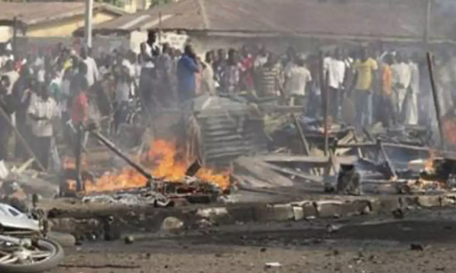 nigeria, suicide bomb attack,  19 people died,