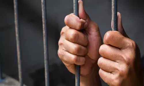 police home guard,  thief,  girlfriend, hyderabad,
