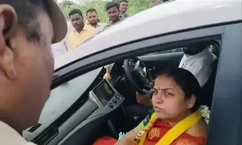 Andhrapradesh, minister wife, minister Mandipalli Ramprasad Reddy