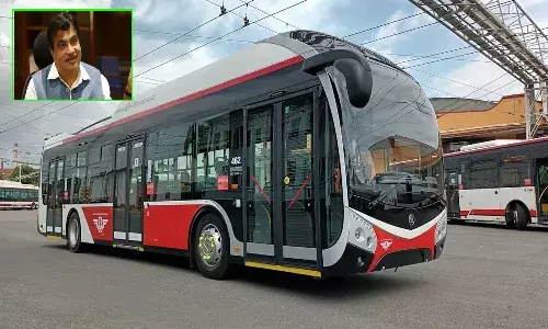 central minister nitin Gadkari,  134 seating bus, india,