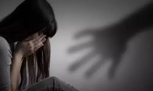 Hyderabad, rape,  lady,   auto driver,
