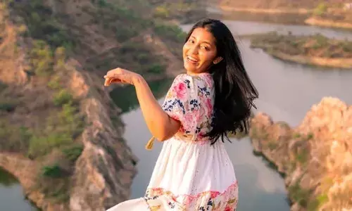 Travel influencer, gorge, Maharashtra, Mangaon district, Raigad