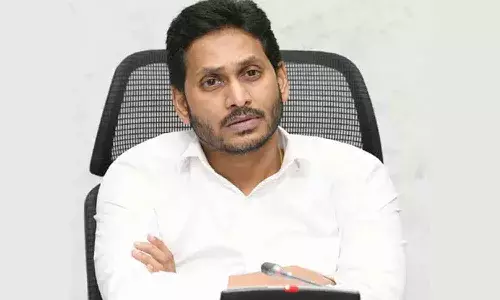 గవర్నర్ ను కలవనున్న వైఎస్ జగన్