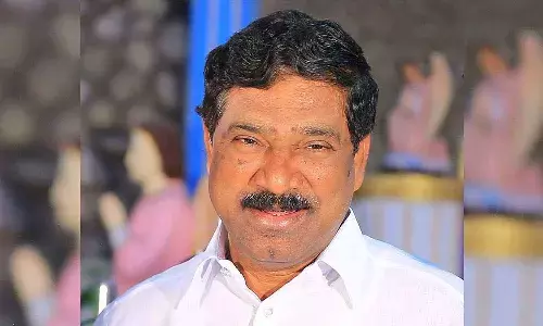 మాజీ ఎమ్మెల్యే రాజయ్య కారు ఢీకొని మహిళ మృతి