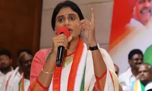 ఏపీలో కూడా రుణమాఫీ చేయండి : వైఎస్ షర్మిల