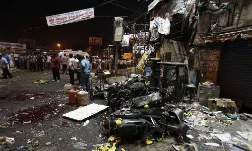 dilsukhnagar, bomb blast case, convict, dead, hospital,