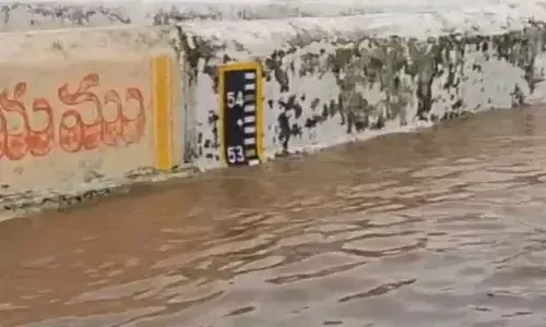 Godavari river, flood, bhadrachalam, third Hazard Warning,