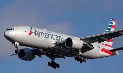 విమానంలో మహిళా సిబ్బందిని శృంగారం చేయాల‌ని అడిగిన ప్ర‌యాణికుడు