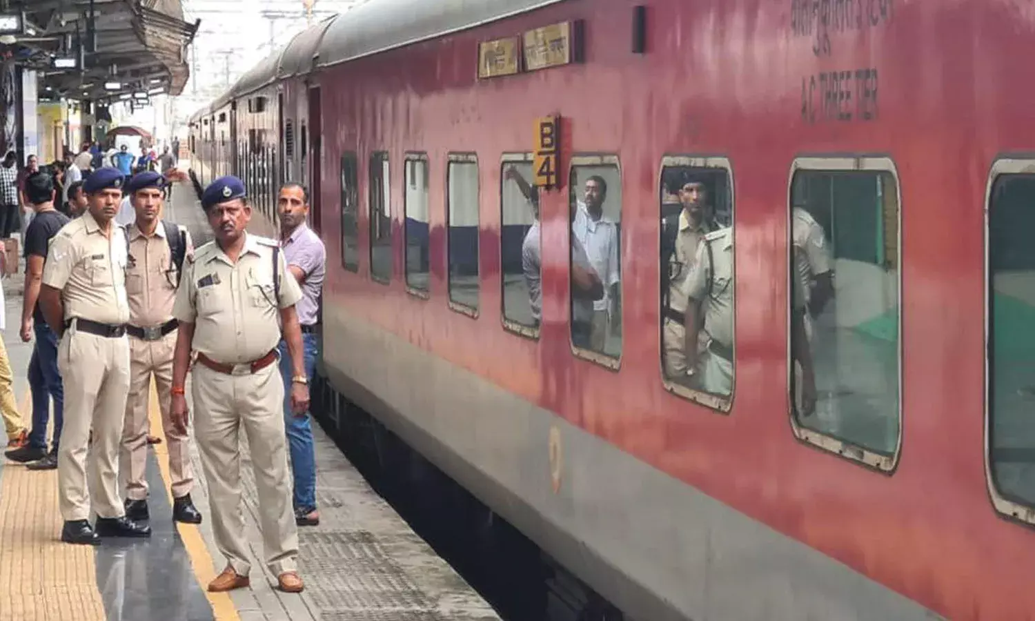 Indian railway, police,   tickets,  trains