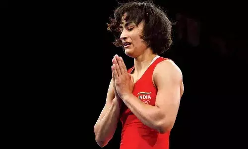 వినేష్కు పతకంపై నిర్ణయం రేపే..