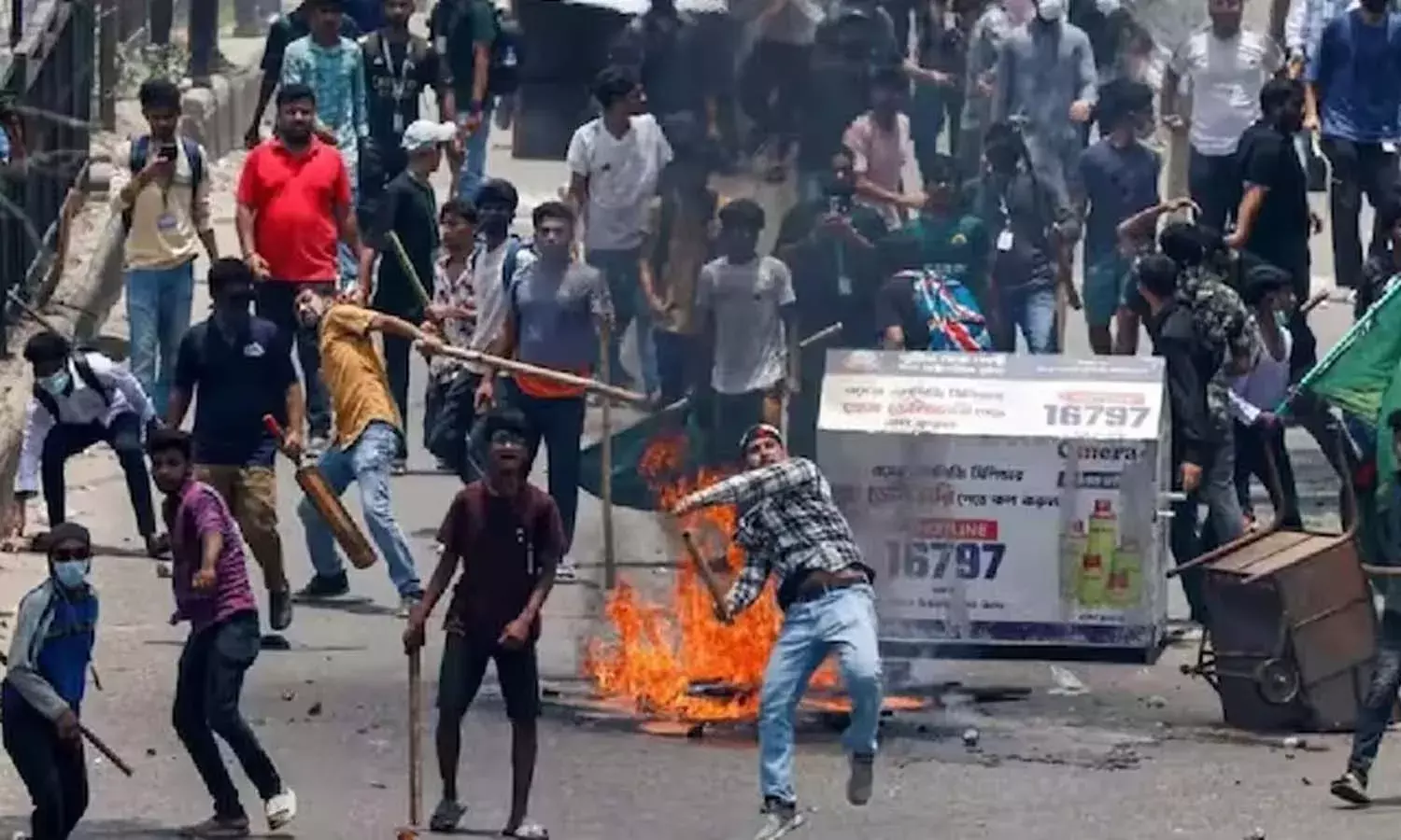illegal firearms, Bangladesh interim government, protesters