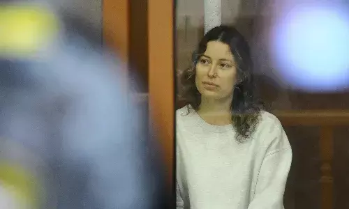 russia, woman, 12 years jail,  donate money,  ukraine