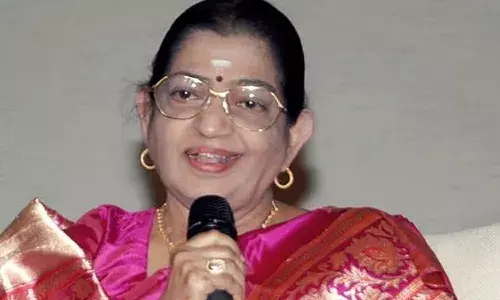 singer, p.susheela, hospitalized,  stomach pain