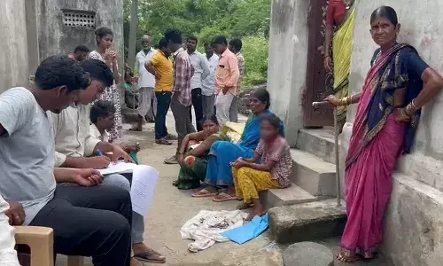 Nirmal, minor girl, begging, mother final rites