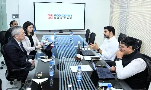 ఏపీలో ఫాక్స్కాన్ మెగా మ్యానుఫ్యాక్చరింగ్ యూనిట్.. మంత్రి నారా లోకేష్తో సంస్థ ప్రతినిధులు భేటీ