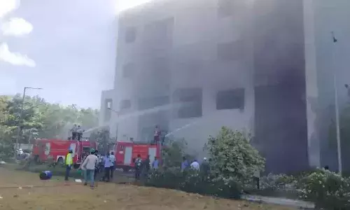 అచ్యుతాపురం సెజ్లో రియాక్టర్ పేలి 14 మంది మృతి