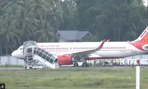 Air India flight, bomb threat, emergency,  Thiruvananthapuram airport