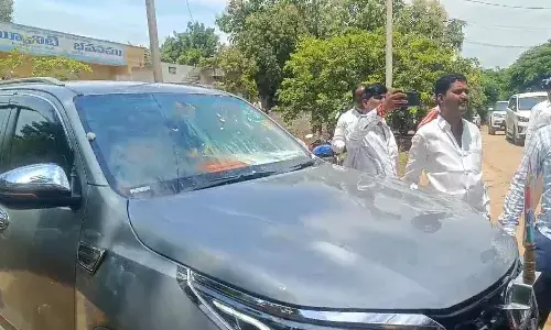 ఎమ్మెల్యే కాలె యాదయ్యకు నిరసన సెగ