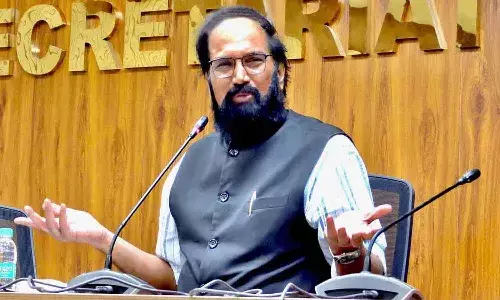 ఆ శాఖను అడ్డుపెట్టుకొని కేసీఆర్ డెకాయిట్లా వ్యవహరించారు