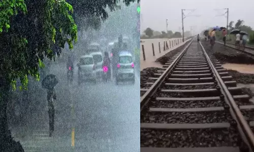 మహబూబాబాద్లో వర్షానికి రైల్వే ట్రాక్ ధ్వంసం.. నిలిచిపోయిన రైళ్లు (వీడియో)