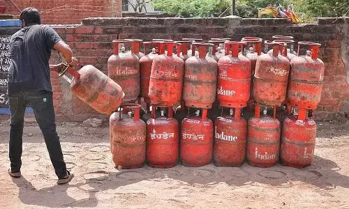 Telangana, LPG cylinder, Mahalakshmi scheme, RTI