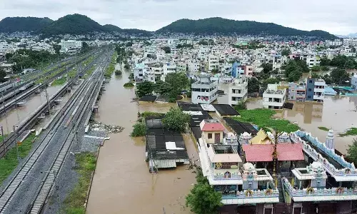 Andhrapradesh, Telangana, rain fury, schools shut, trains cancelled,