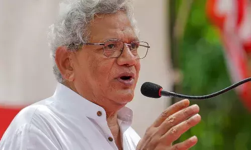 సీతారాం ఏచూరికి సీరియస్, ఢిల్లీ ఎయిమ్స్‌లో వెంటిలెటర్‌పై చికిత్స