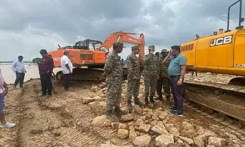 ఏపీ, తెలంగాణలకు కేంద్రం భారీ సాయం