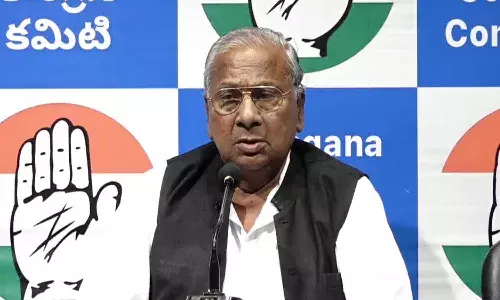 కులగణన తరువాతే ఆ ఎన్నికలు జరగాలి : వీహెచ్