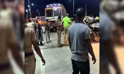 తమిళనాడులో ఘోర ప్రమాదం, చిన్నారి సహా ఐదుగురు దుర్మరణం