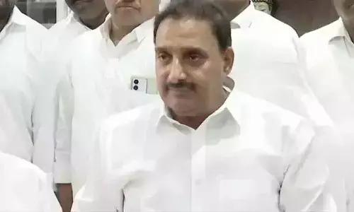 అరెకపూడి గాంధీపై హత్యాయత్నం కేసు నమోదు