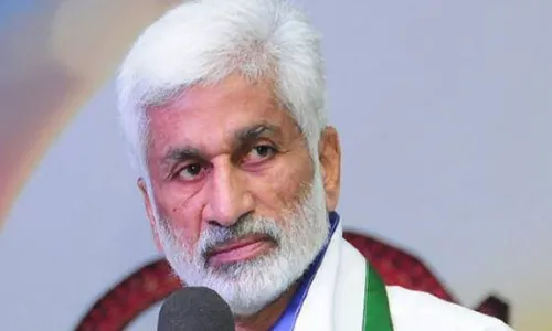 చంద్రబాబు ఇల్లు మొదట కూలగొట్టడమే సముచితం: విజయసాయిరెడ్డి