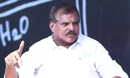 పాలకుల నిర్లక్ష్యం కారణంగానే విజయవాడలో వరదలు: బొత్స