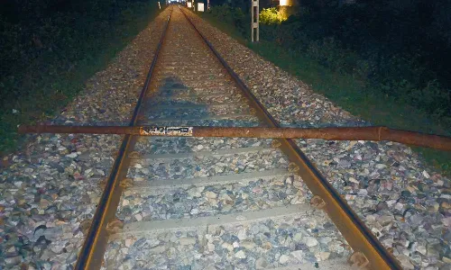 Loco Pilot, Iron Pole, railway Track,  Uttarakhand, Accident