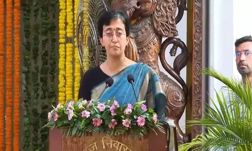 ఢిల్లీ సీఎంగా అతిషి ప్రమాణం, ఐదుగురు మంత్రులు కూడా..వివరాలివే