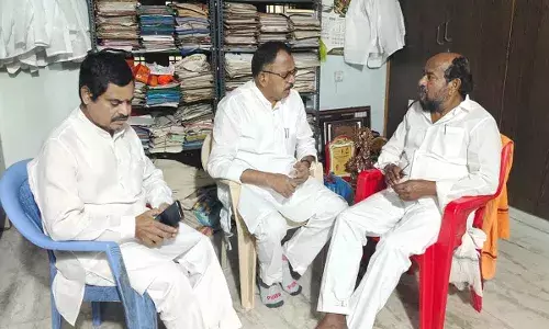 ఆర్‌. కృష్ణయ్య రాజీనామా త‌ర్వాత‌ ట్విస్ట్.. రంగంలోకి దిగిన కాంగ్రెస్ ఎంపీ