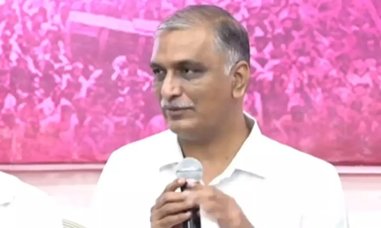 హైడ్రా బాధితుల వేదన చూసి హరీశ్‌రావు ఎమోషనల్