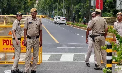 Delhi, Police constable, crush, liquor supplier, Crime