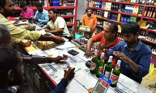 private liquor shops, Andhrapradesh, applications, APnews