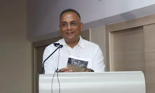 దామోదర్ సావర్కర్ గోమాంసం తినేవారు: కర్ణాటక మంత్రి