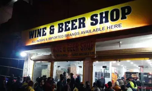 మందుబాబులకు బ్యాడ్ న్యూస్.. మూడు రోజులు మూతపడనున్న మద్యం దుకాణాలు