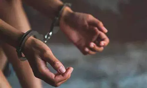 ఉద్యోగాలు ఇప్పిస్తానని లేడీ కిలాడీ మోసం..