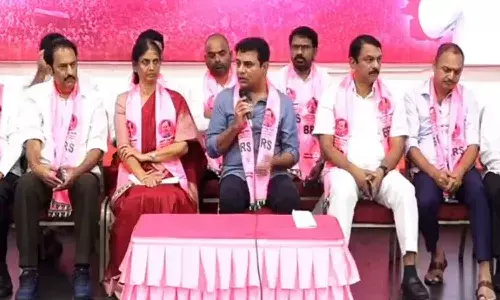 హైడ్రా, మూసీలతో భయానక వాతావారణాన్ని సృష్టించారు : కేటీఆర్