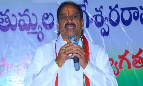 రాష్ట్ర రాజకీయాల్లో నన్ను నిలబెట్టింది ఆయనే : మంత్రి తుమ్మల