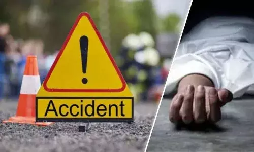 Vikarabad : రోడ్డు ప్రమాదంలో ముగ్గురు స్నేహితులు మృతి