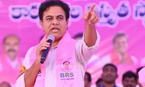 ఇప్పటికైనా ఫిరాయింపు ఎమ్మెల్యేలపై చర్యలు ఉంటాయా.? : కేటీఆర్