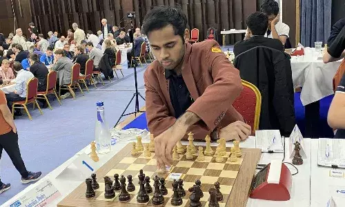 CM Revanth Reddy, Telangana Grand Master Arjun Erigaisi, Live Chess Ratings