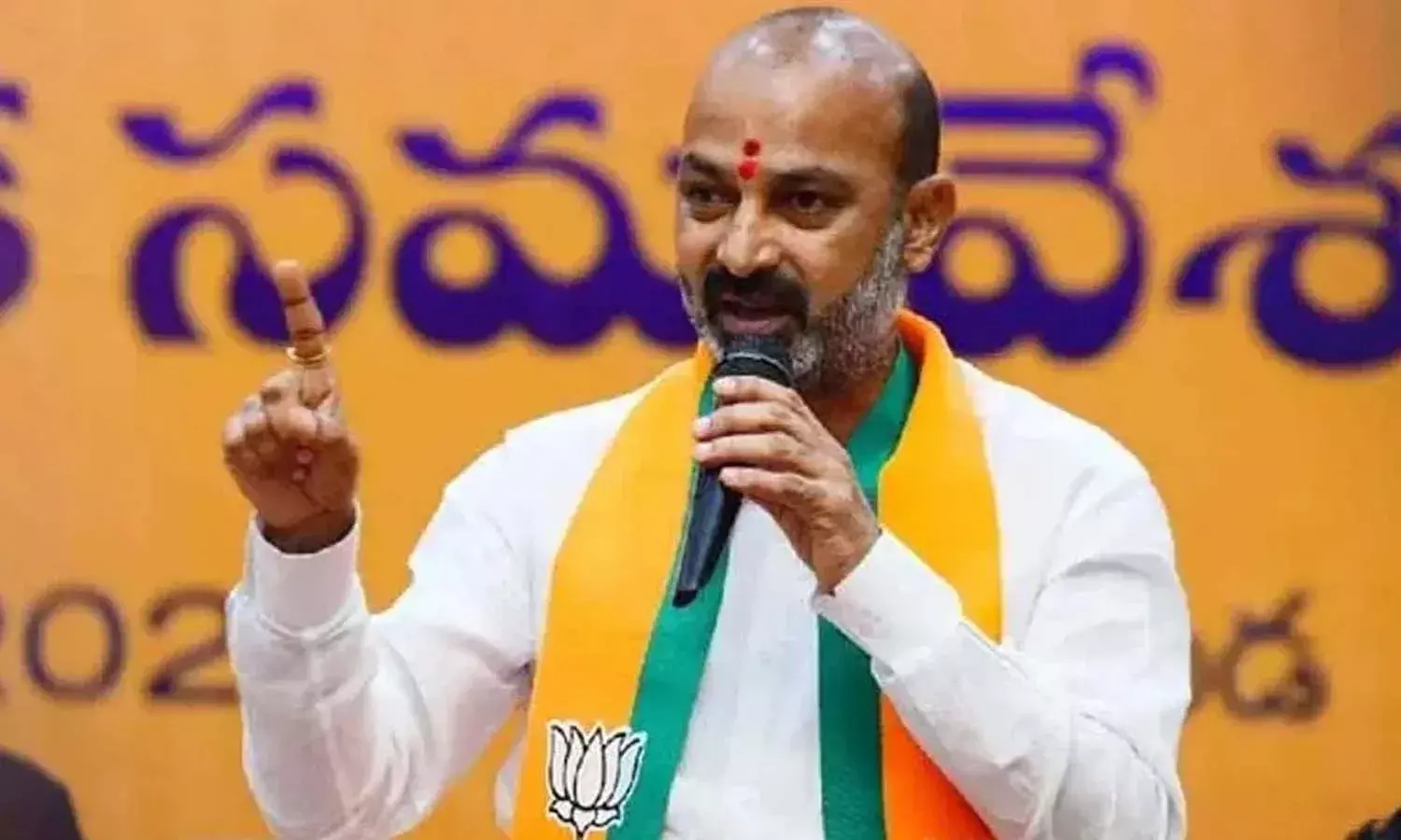Union Minister bandi sanjay, BRS working president, KTR, legal notice